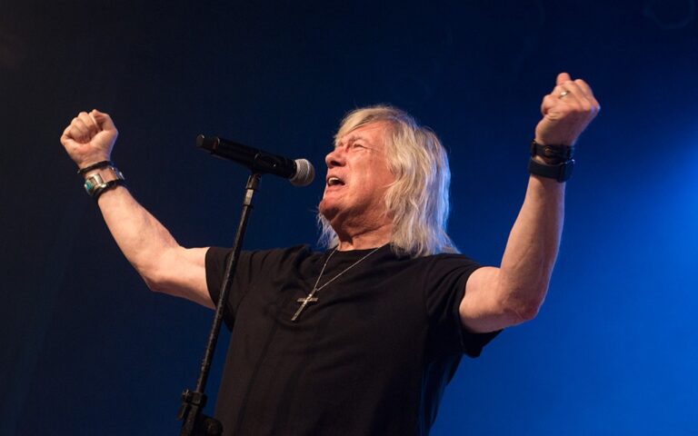 Petra e Whitecross realizam turnê inédita pelo Brasil em 2026